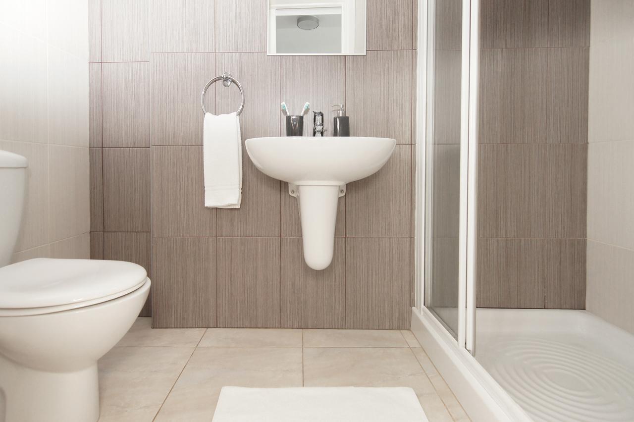 Amber - Coralli Beachfront Apartment Protaras Esterno foto