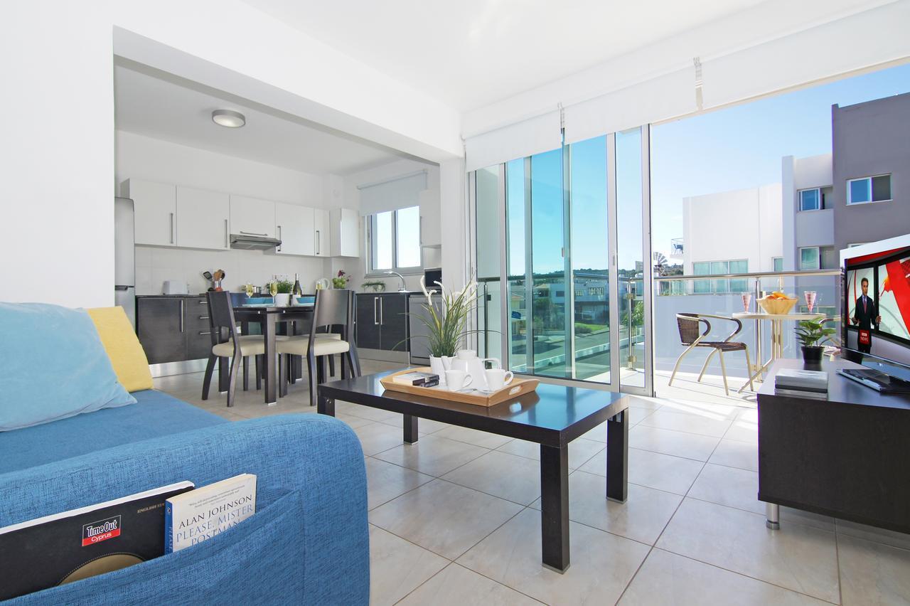 Amber - Coralli Beachfront Apartment Protaras Esterno foto
